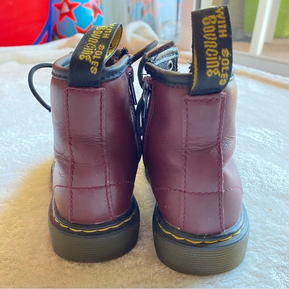 De. Martens us9 toddler - Picture 3 of 5